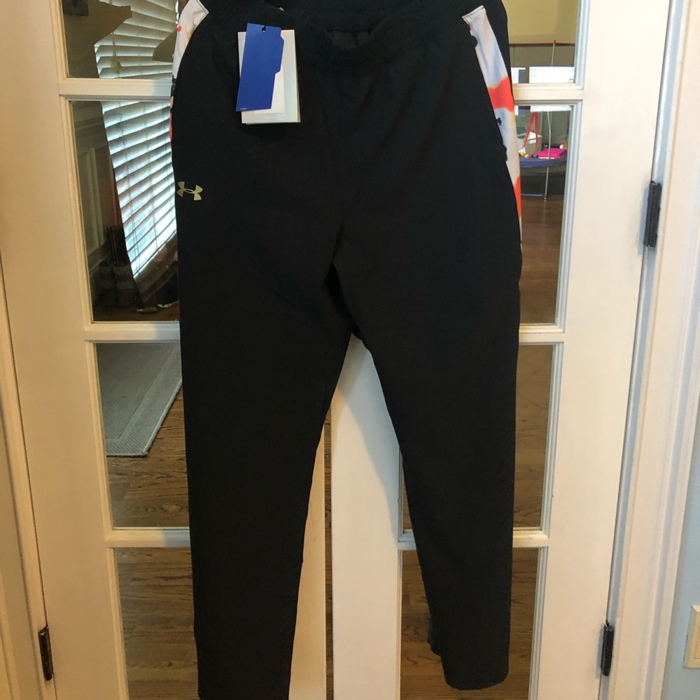 Under Armour recover wide leg pants size L BNWT